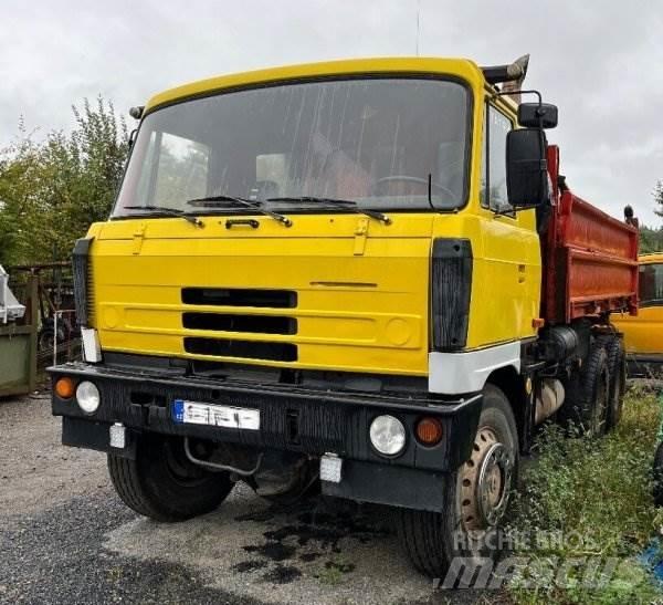 Tatra T815 Savivarčių priekabų vilkikai