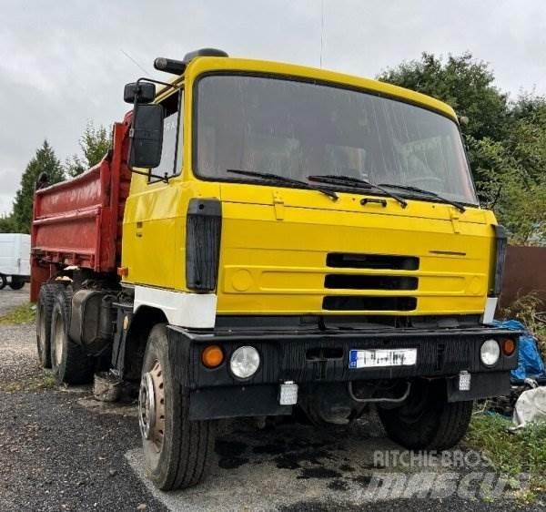 Tatra T815 Savivarčių priekabų vilkikai