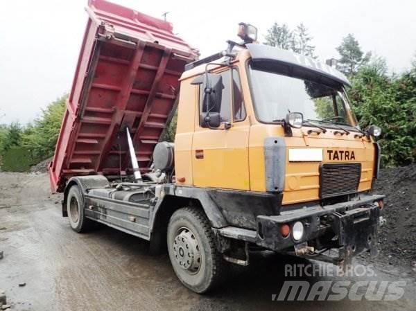 Tatra T815 (8V motor) Savivarčių priekabų vilkikai