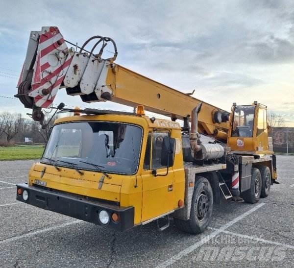 Tatra T815 +AD 28 (ČKD) Automobiliniai kranai