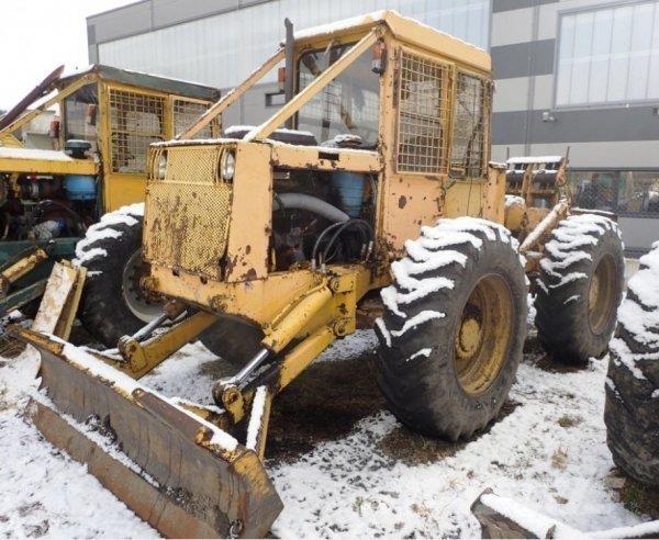 ZTS LKT 81 Miško technika (Harvesteriai)
