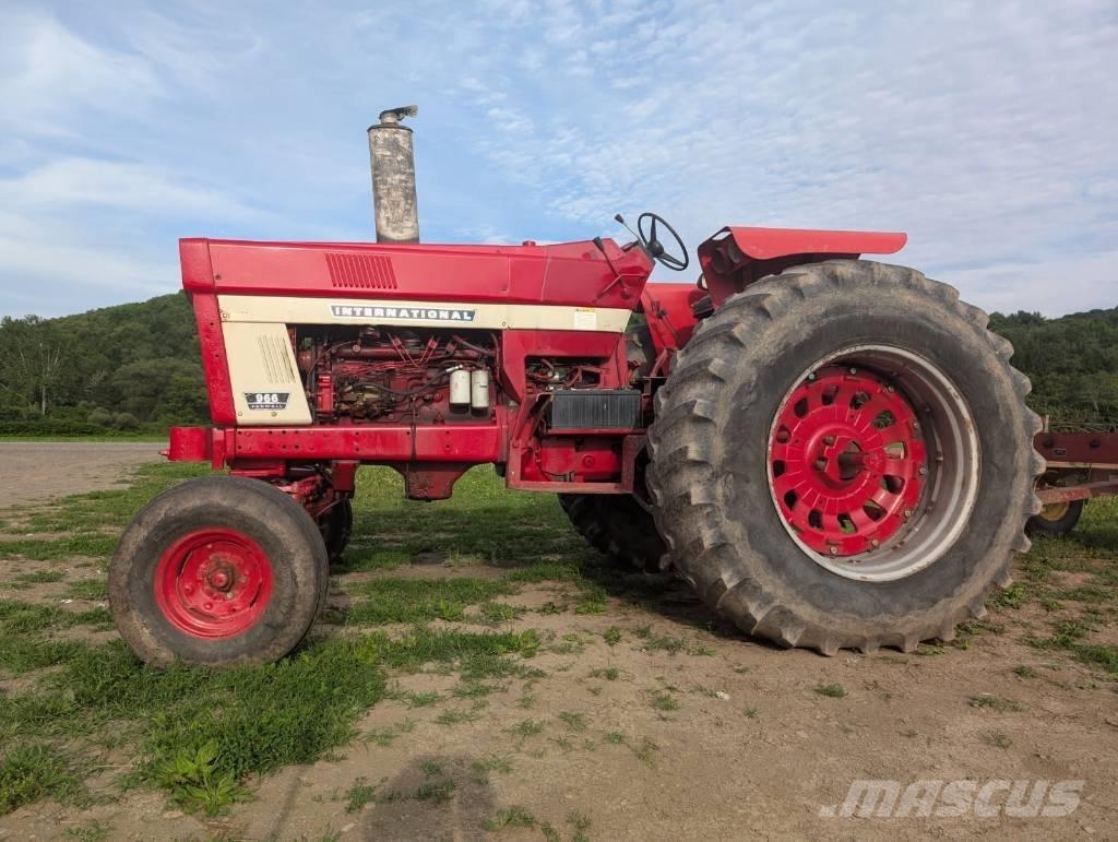 International 966 Traktoriai