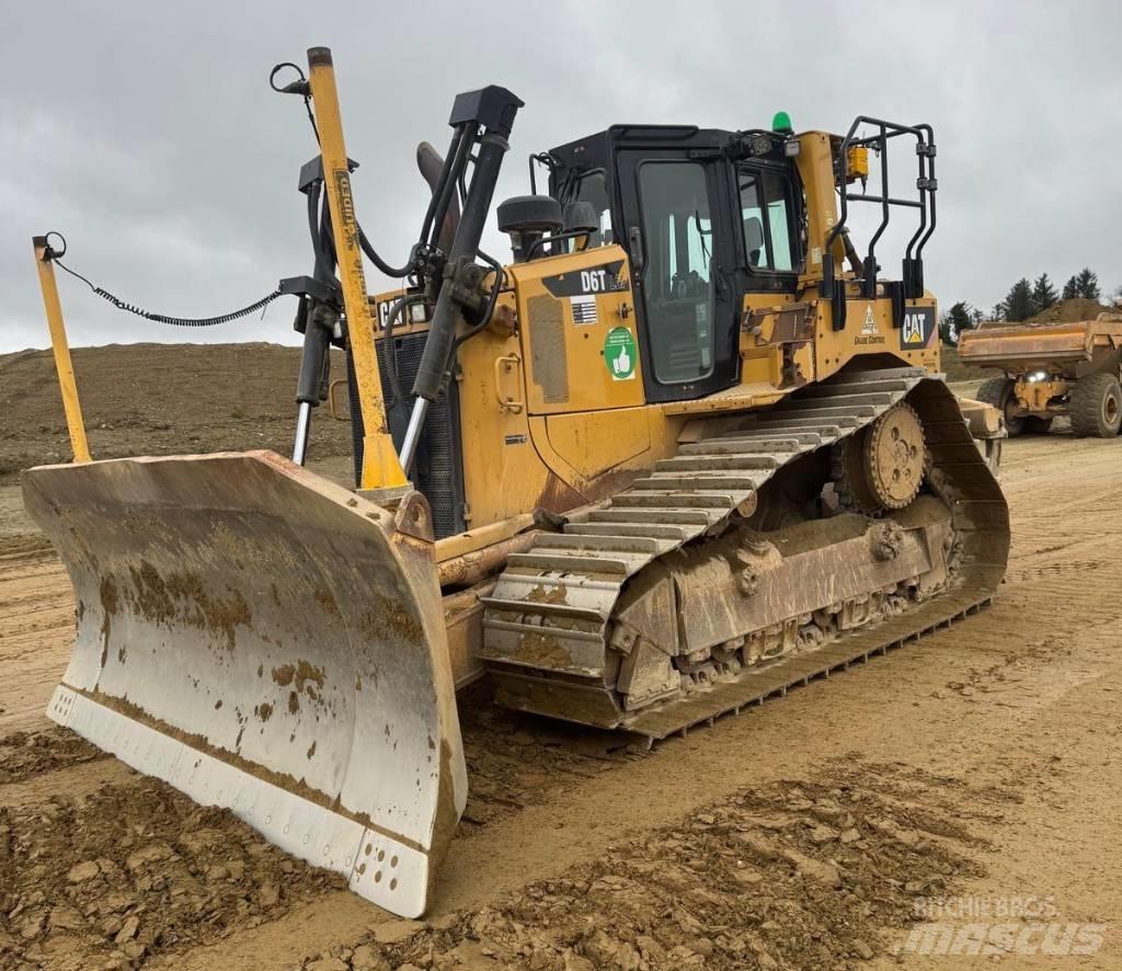 CAT D 6 T LGP Vikšriniai buldozeriai