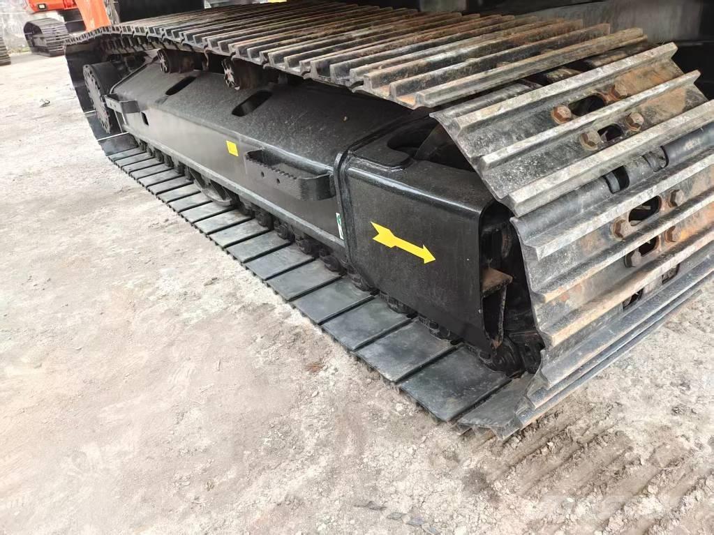 CAT 320CL Vikšriniai ekskavatoriai