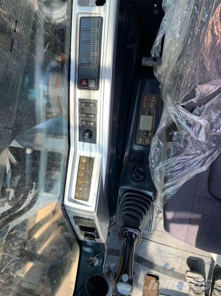Hyundai R220LC-9S Vikšriniai ekskavatoriai