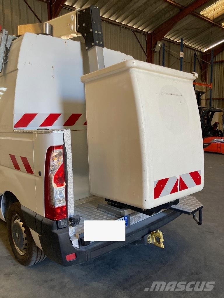 Renault Nacelle Ant vilkikų montuojamos kėlimo platformos