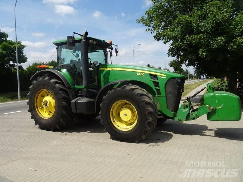 John Deere 8430 Traktoriai