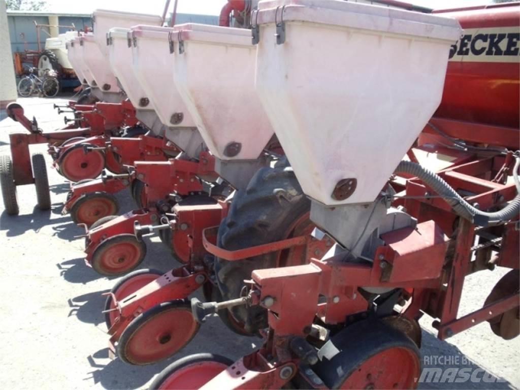 Becker Aeromat 8DT Tiksli sėjimo technika