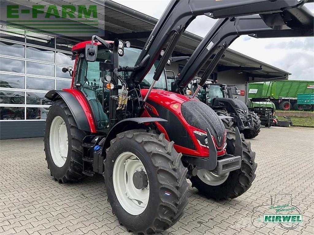 Valtra a 105 Traktoriai