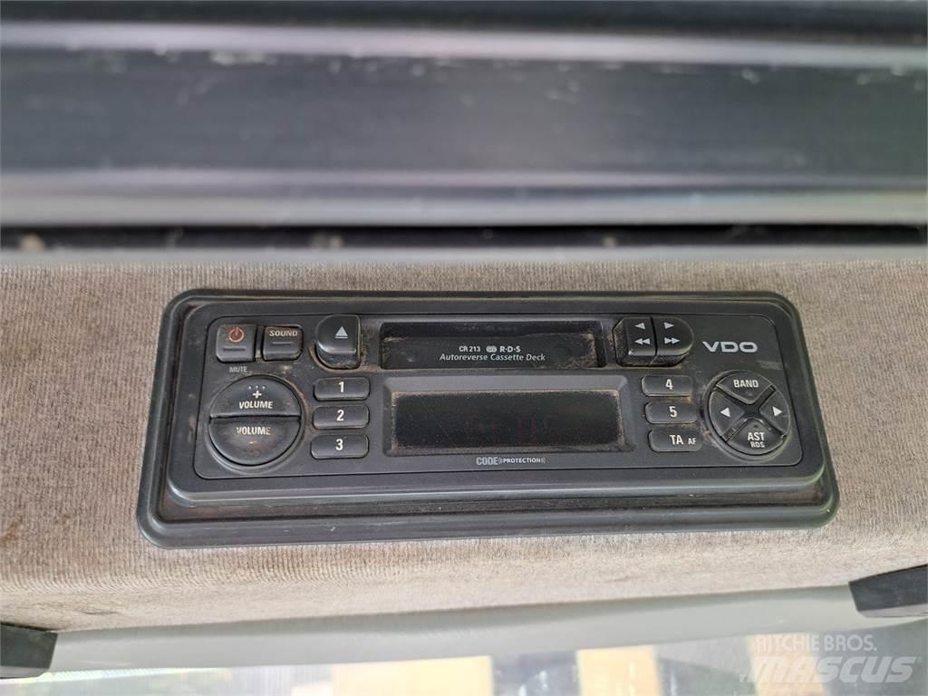 Volvo BL71 Statyba - Kita
