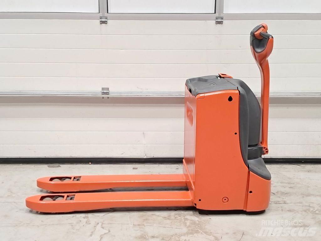 Linde T16 Mažų aukščių keltuvai