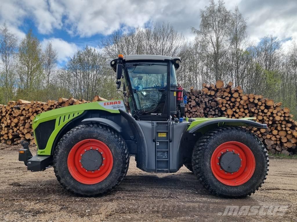 CLAAS XERION 4000VC Traktoriai
