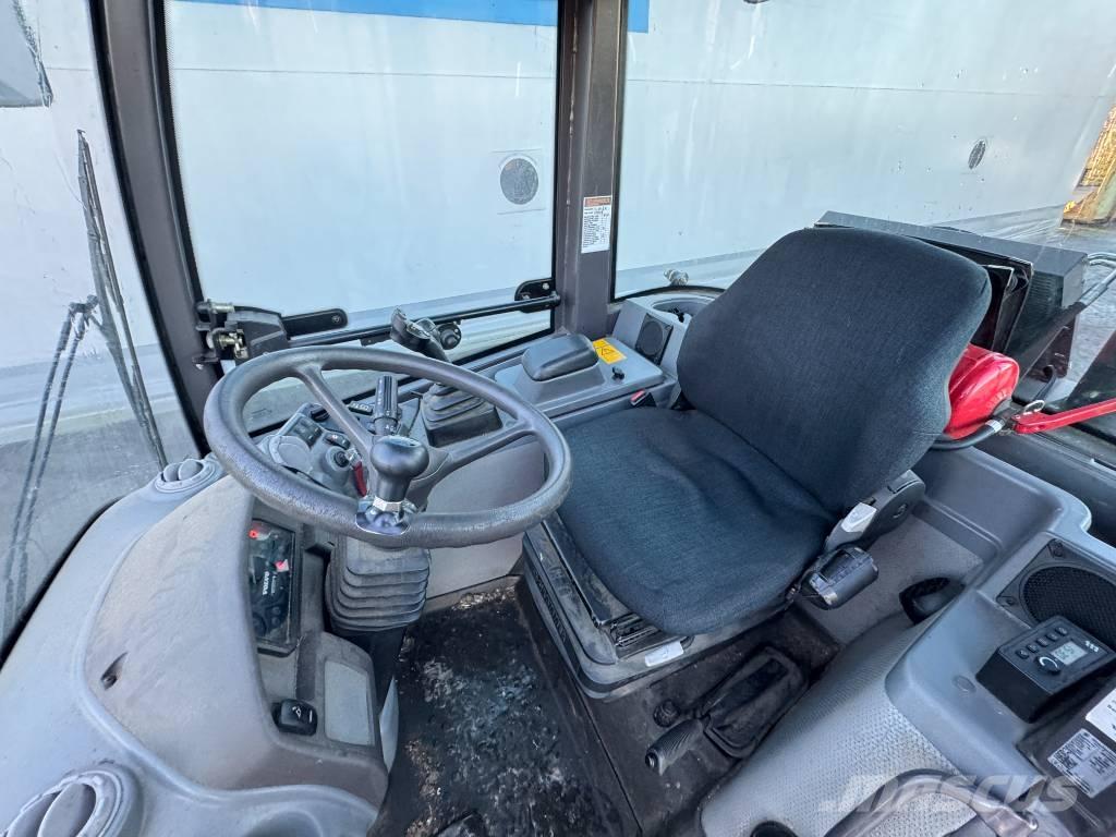 Volvo L 25 F Naudoti ratiniai krautuvai