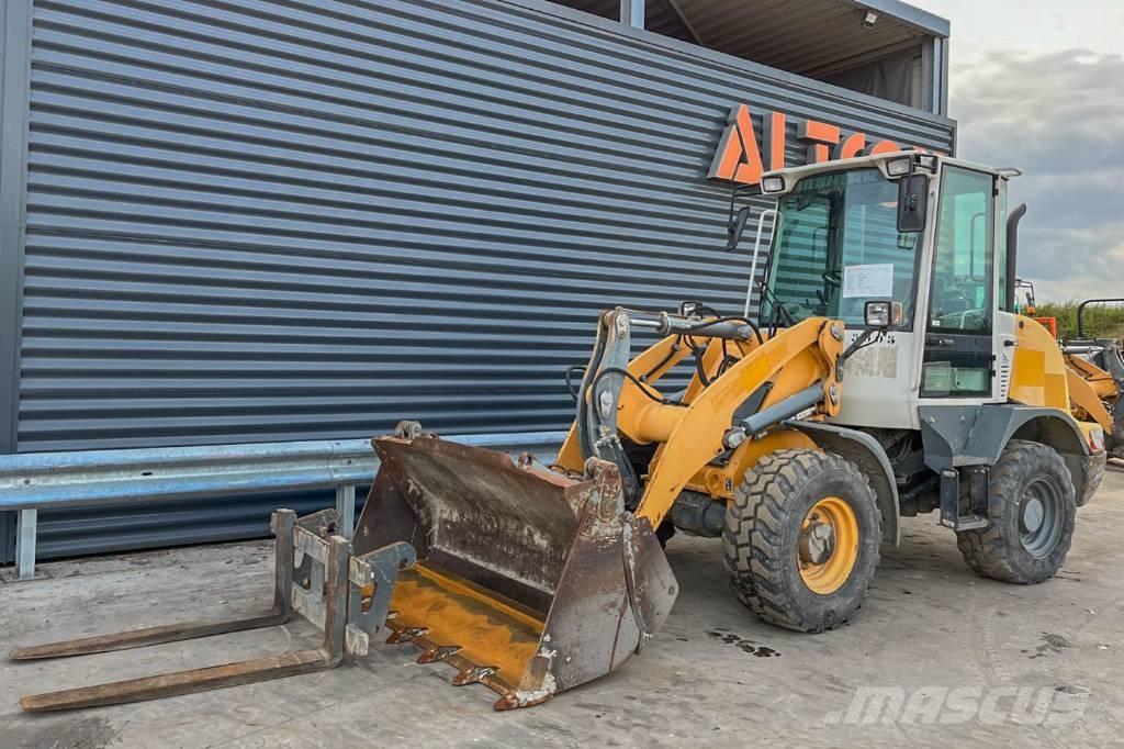 Liebherr L 506 Naudoti ratiniai krautuvai