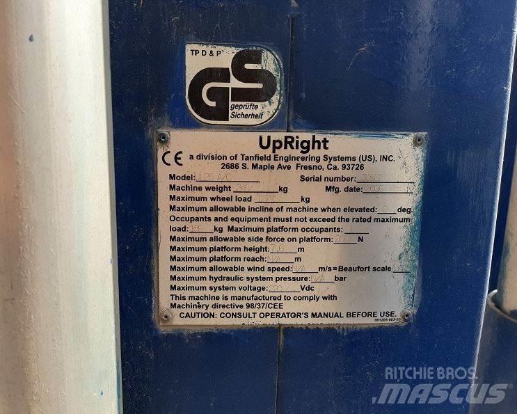 UpRight UL25AC Kiti keltuvai ir platformos