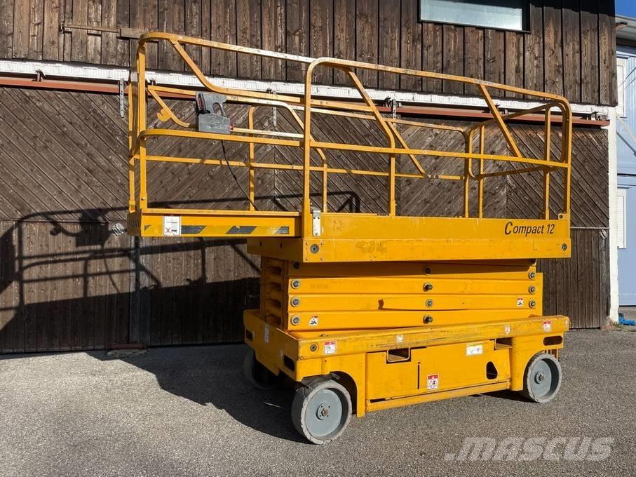 Haulotte Compact 12 Žirkliniai keltuvai