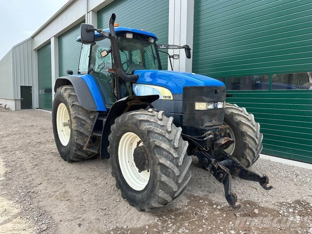 New Holland TM 190 Traktoriai