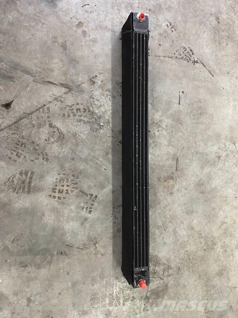 Liebherr A934C Radiatoriai