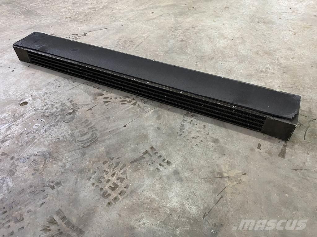 Liebherr A934C Radiatoriai