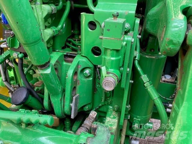 John Deere 6155 R Traktoriai