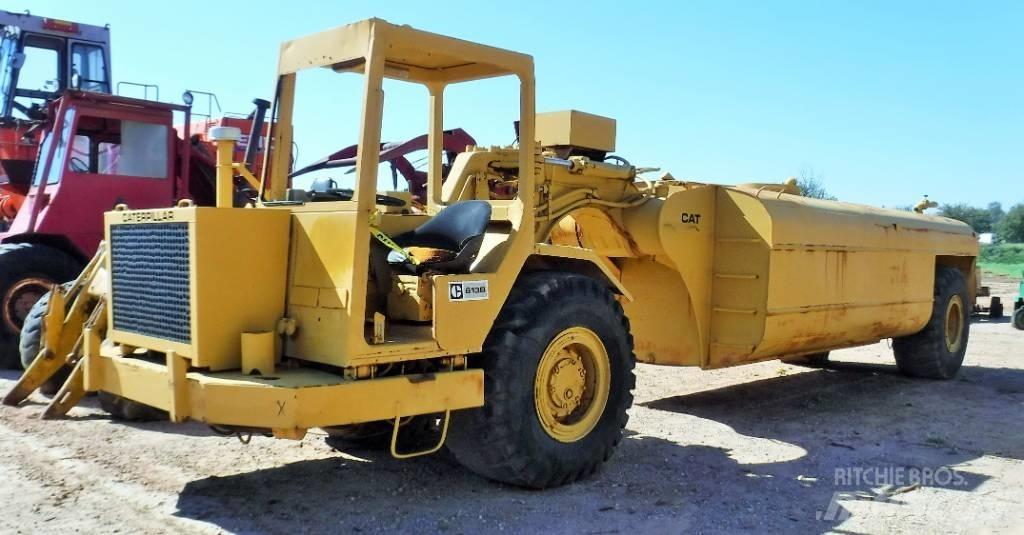 CAT 613 B Vandens sunkvežimiai