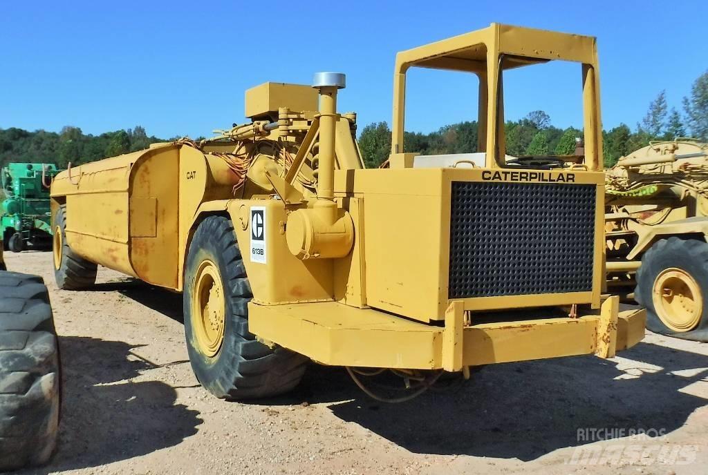 CAT 613 B Vandens sunkvežimiai