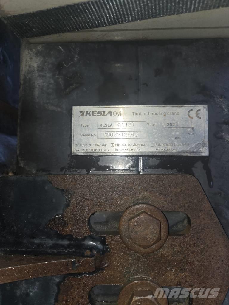 Kesla 2112T Medienos kranai