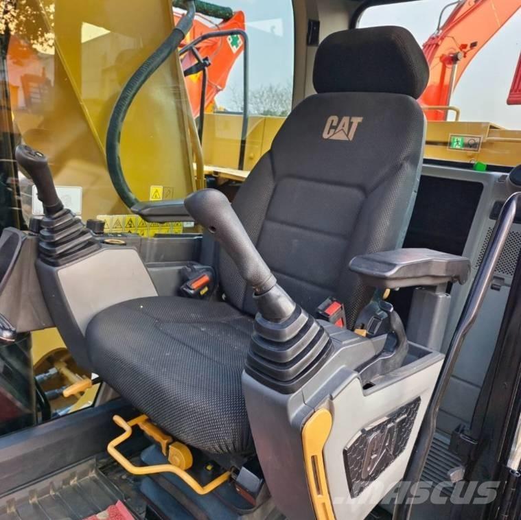 CAT 320 GC Vikšriniai ekskavatoriai