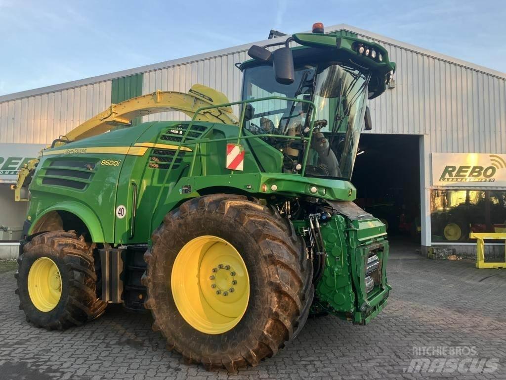 John Deere 8600 Pašarų kombainai