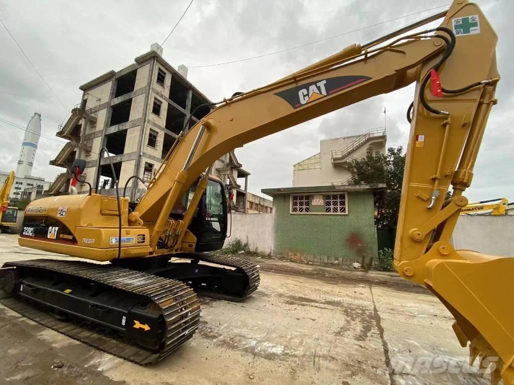 CAT 320 C L Vikšriniai ekskavatoriai