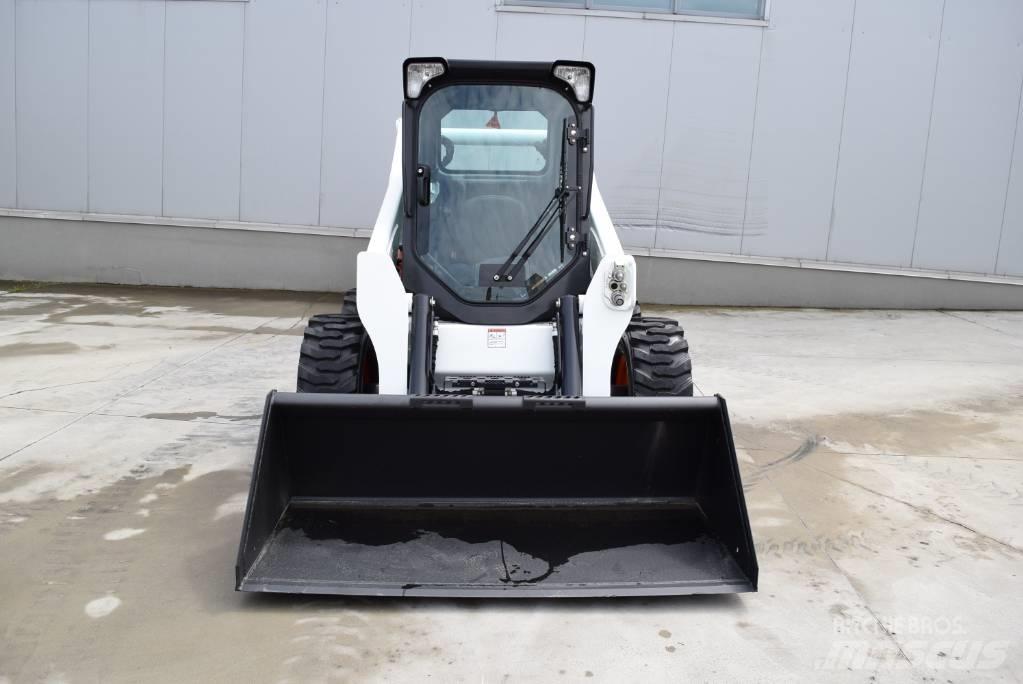Bobcat S 650 Krautuvai su šoniniu pasukimu