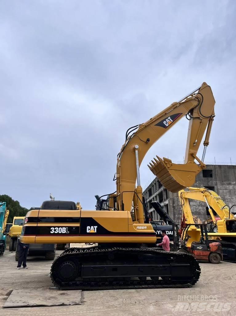 CAT 330 B Vikšriniai ekskavatoriai