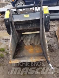 MB Crusher BF70.2 S4 Ekskavatoriniai krautuvai