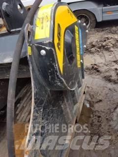 MB Crusher BF70.2 S4 Ekskavatoriniai krautuvai