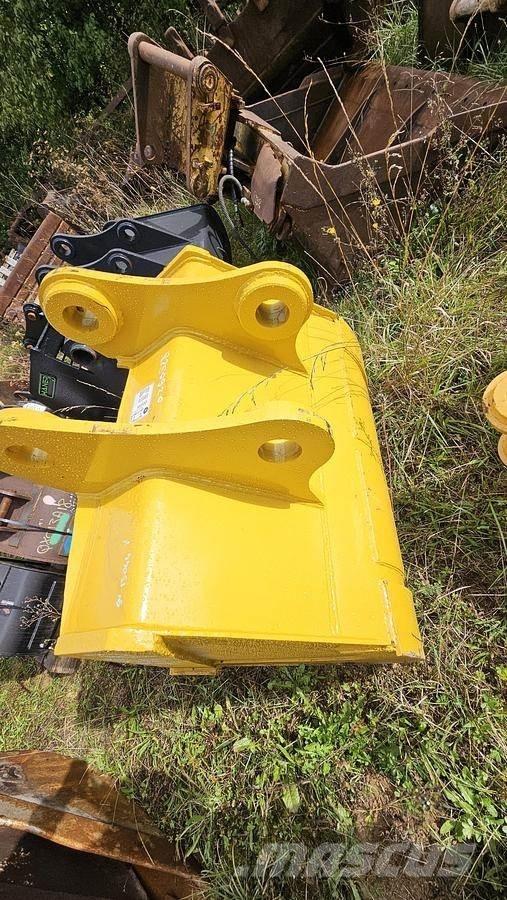 Komatsu PC200 Kaušai