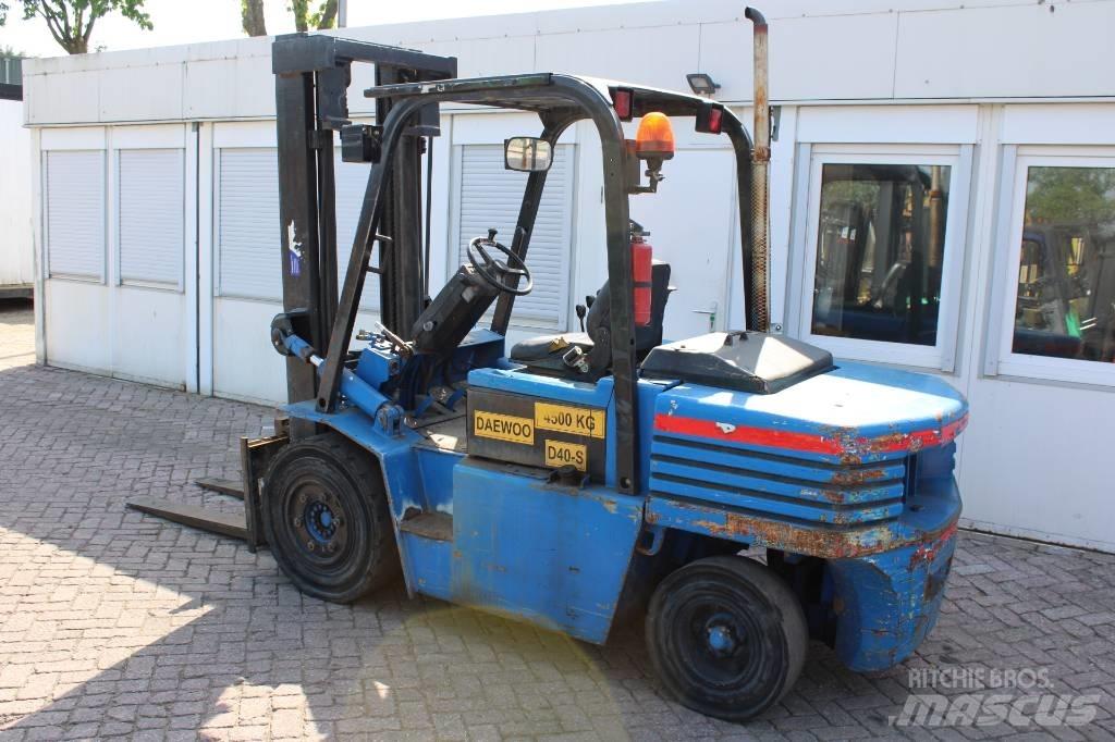 Daewoo D 40 S Dyzeliniai krautuvai