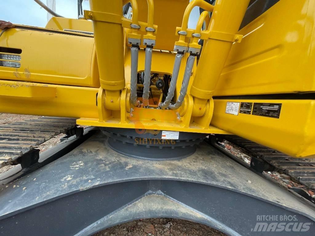 Komatsu PC 220 Vikšriniai ekskavatoriai