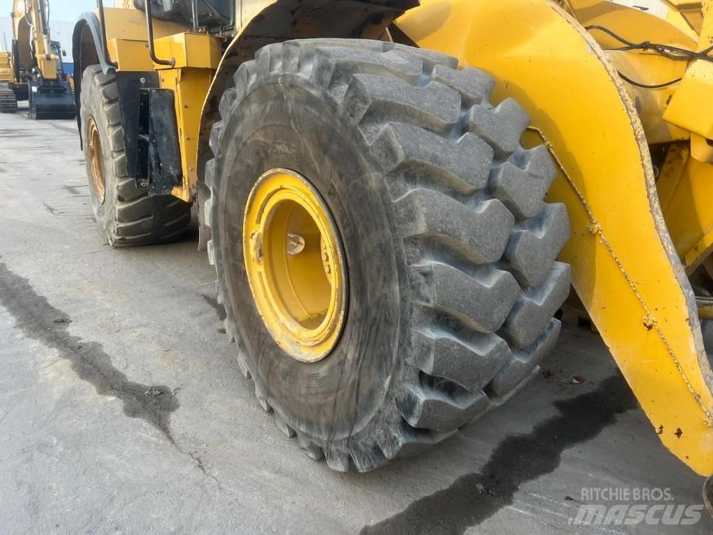 CAT 966M XE Naudoti ratiniai krautuvai