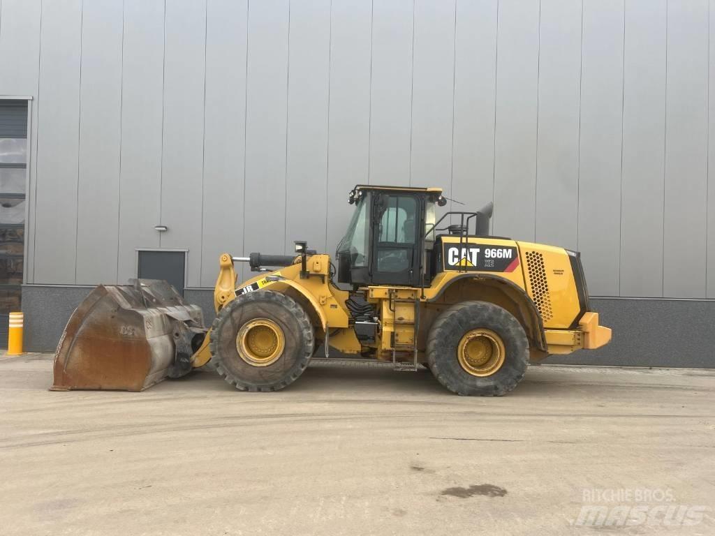 CAT 966M XE Naudoti ratiniai krautuvai