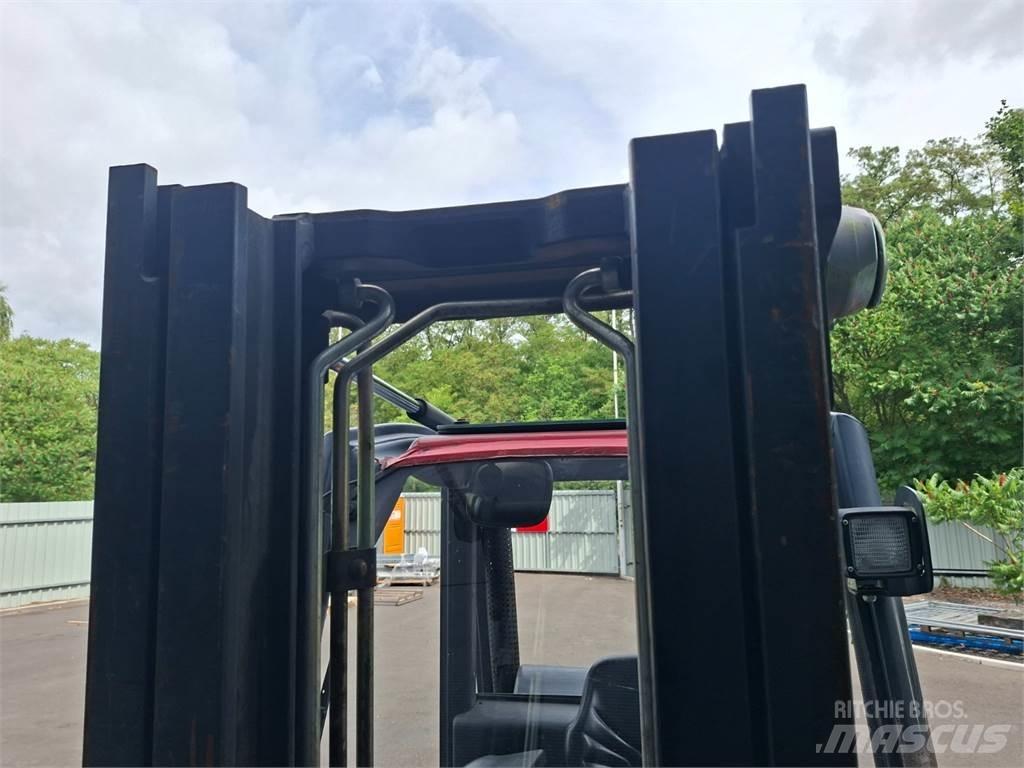 Linde H25T-01 Statyba - Kita