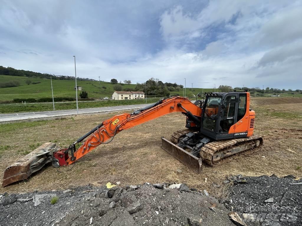 Doosan DX 140 Vikšriniai ekskavatoriai