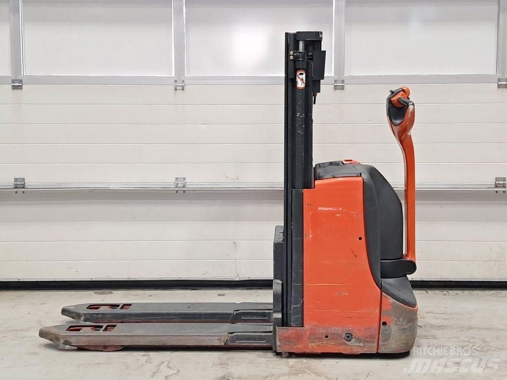 Linde D08 Rankiniai vėžimėliai