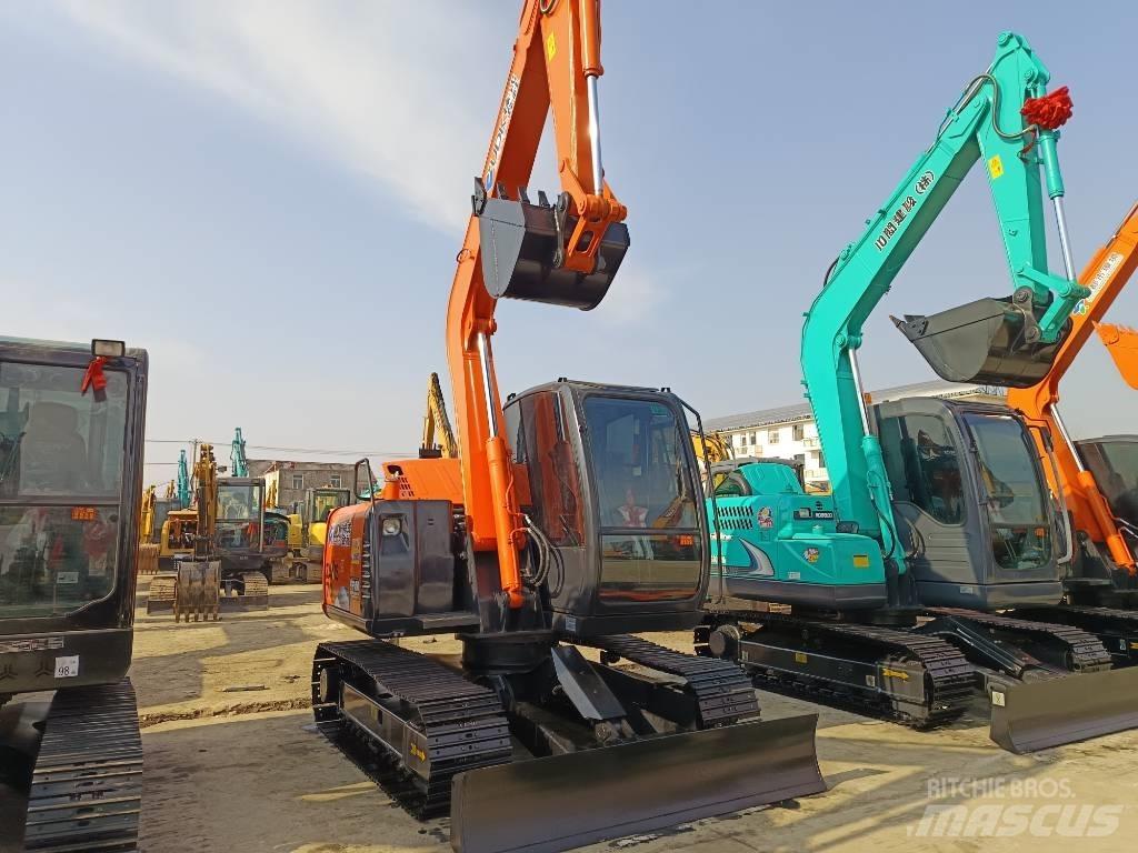 Hitachi ZX 70 Vidutinės galios ekskavatoriai 7-12 t