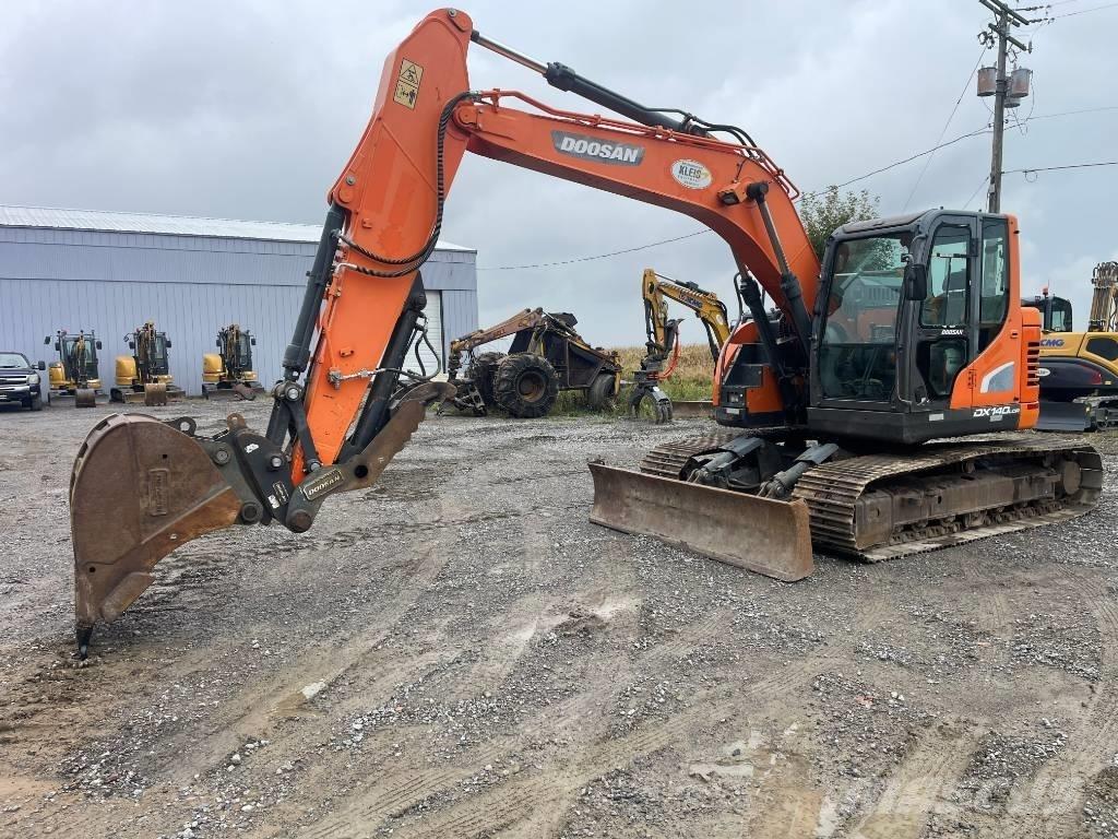 Doosan DX 140 LCR Vikšriniai ekskavatoriai