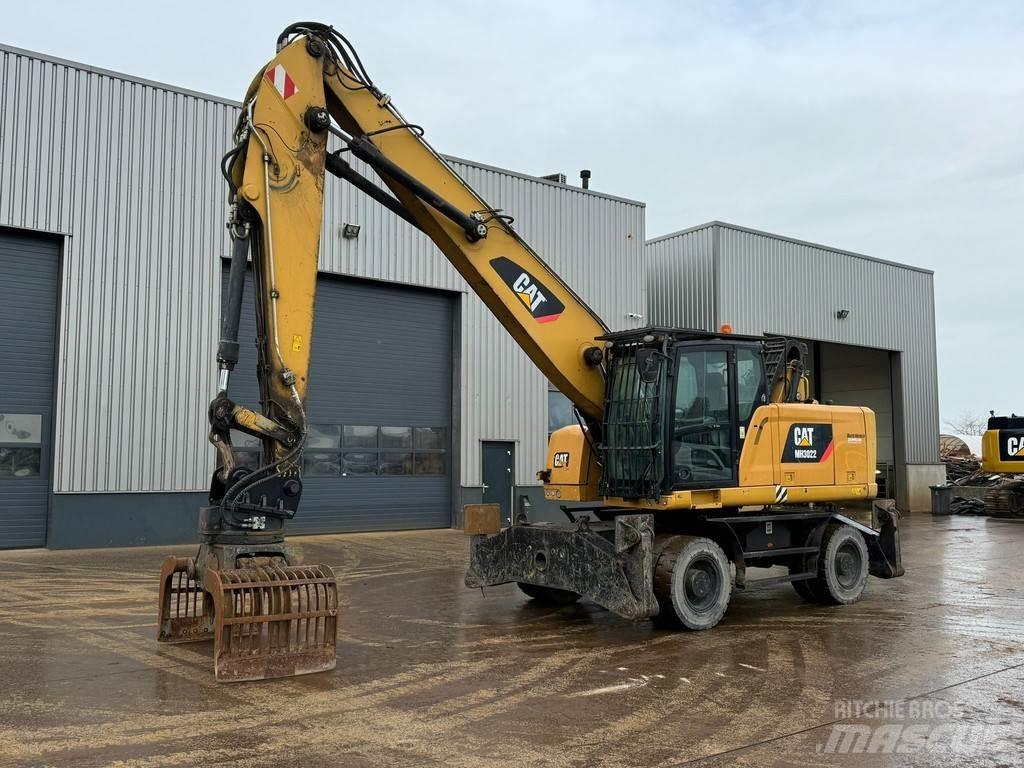 CAT MH3022 Specialūs ekskavatoriai
