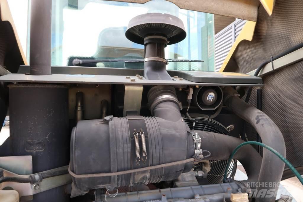 Liebherr L 506 Naudoti ratiniai krautuvai