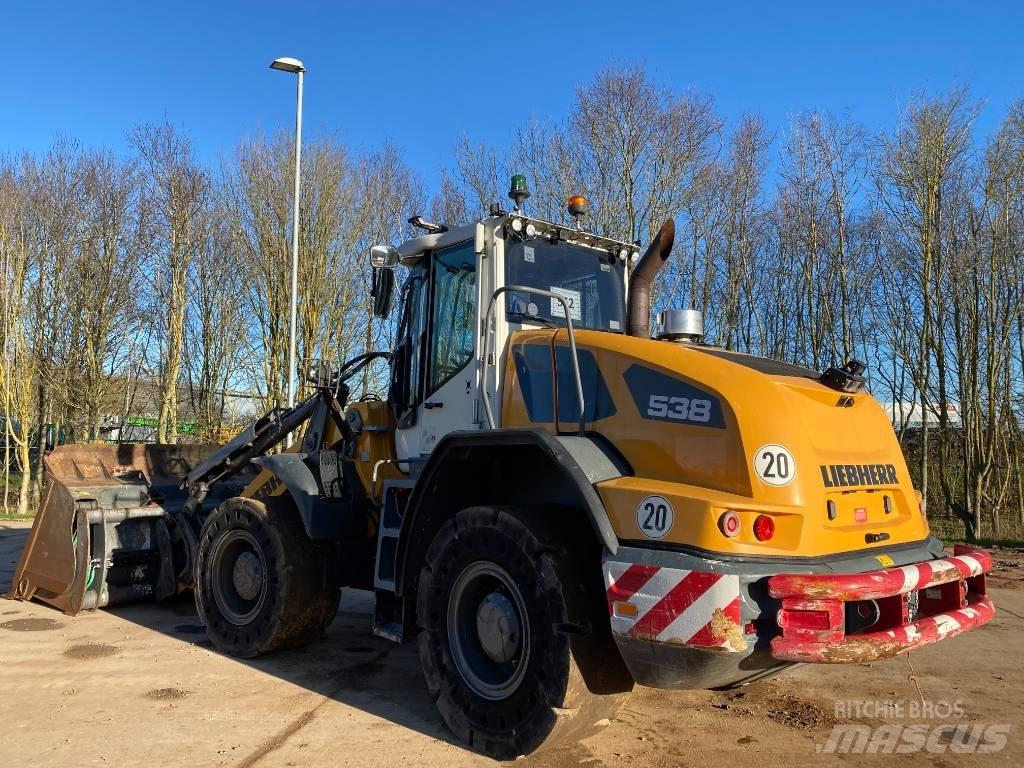 Liebherr L 538 Naudoti ratiniai krautuvai