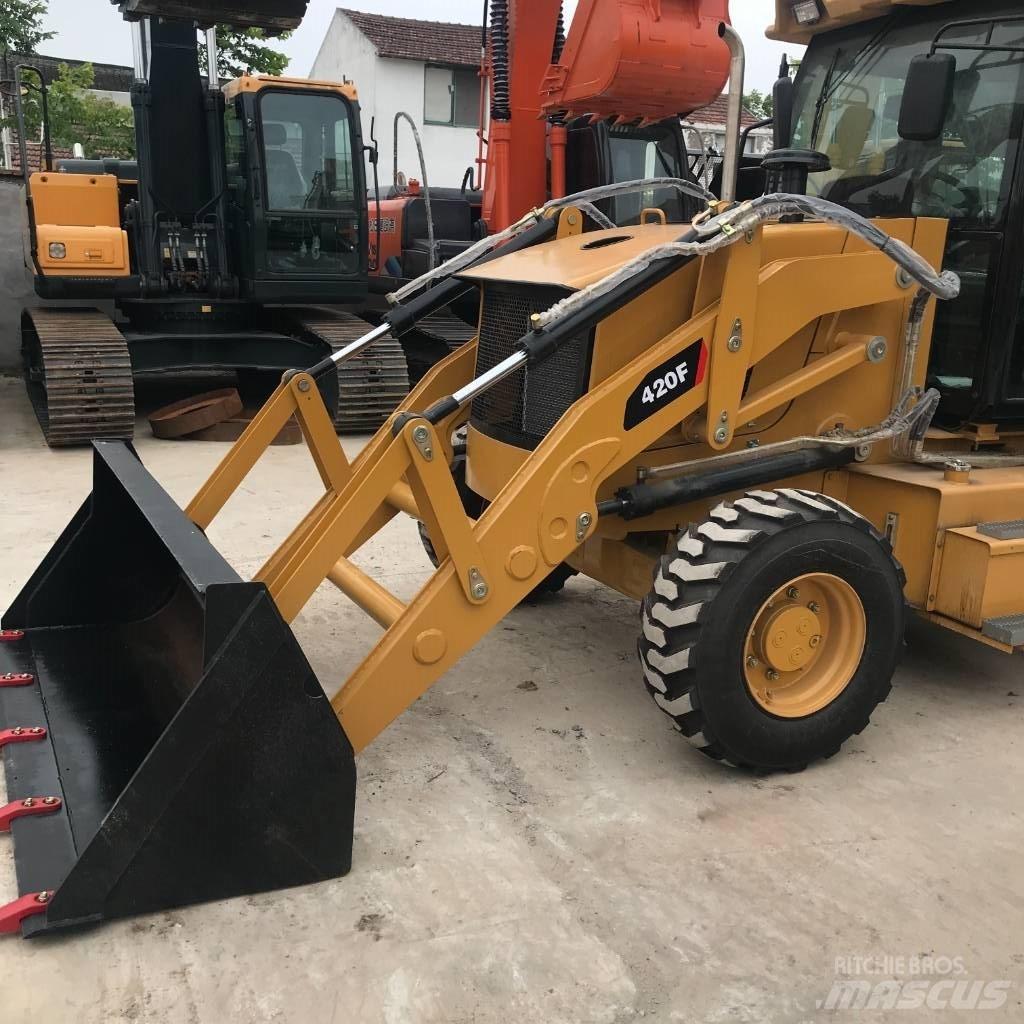 CAT 420 F Ekskavatoriniai krautuvai