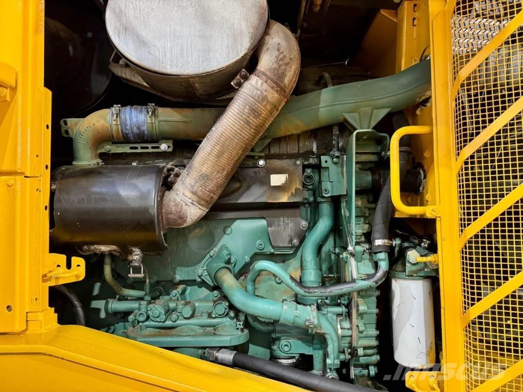 Volvo L 150 F Naudoti ratiniai krautuvai