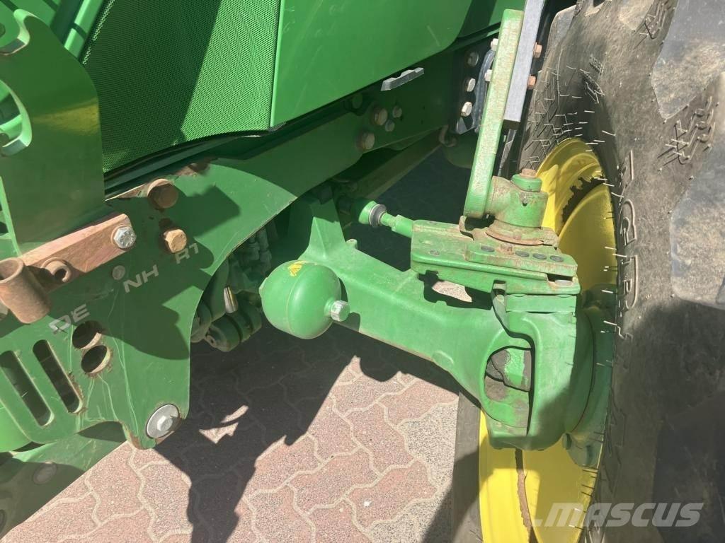 John Deere 6125R Traktoriai